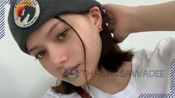 Vẻ đẹp con lai của Becky Rebecca Patricia Armstrong