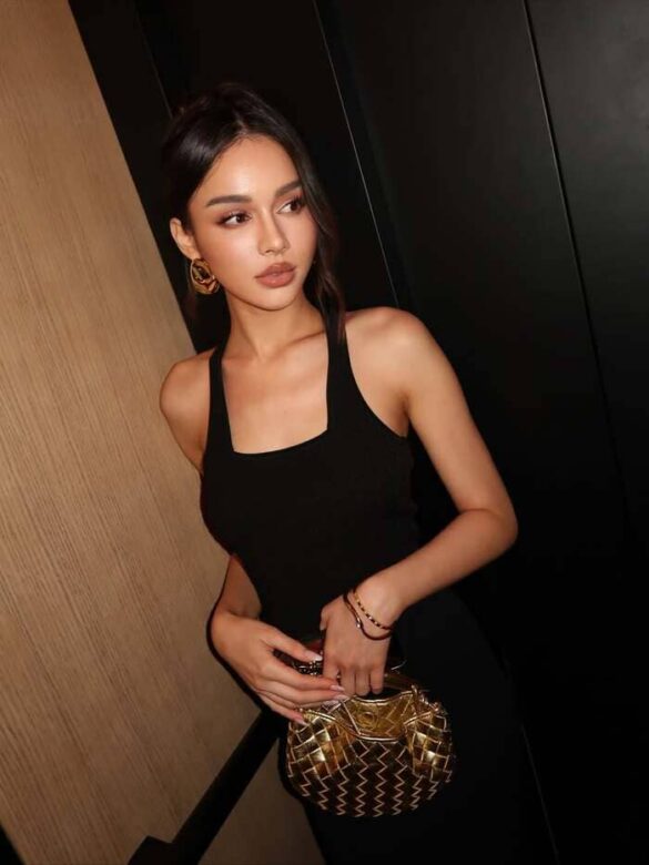 tieu-su-sky-maria-hoerschler Tiểu sử Sky Maria Hoerschler