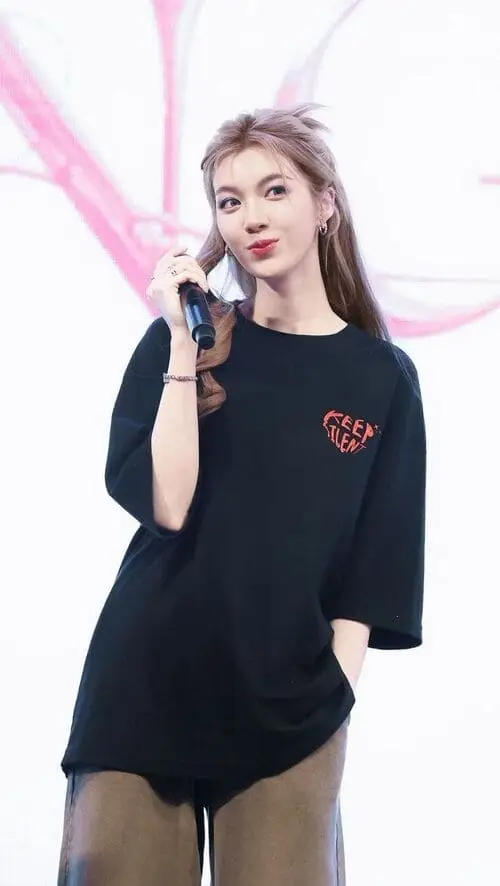 anh-orm-kornnaphat-cute-6 Ảnh Orm Kornnaphat tạo dáng cute