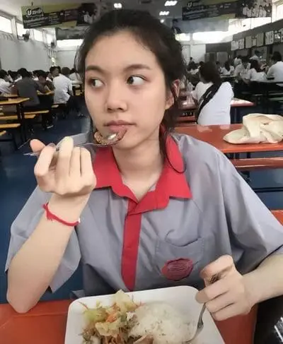 anh-orm-kornnaphat-luc-nho-5 Ảnh Orm Kornnaphat lúc nhỏ đời thường