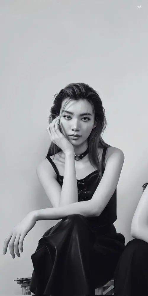 anh-orm-kornnaphat-tap-chi-trang-den-9 Ảnh Orm Kornnaphat ảnh trắng đen studio